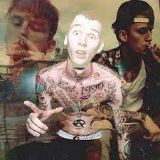 Now playing Machine Gun Kelly - Wild Boy